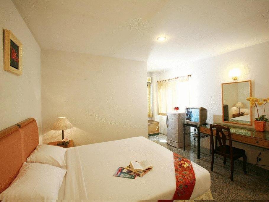 Regent Silom Hotell Bangkok Exteriör bild